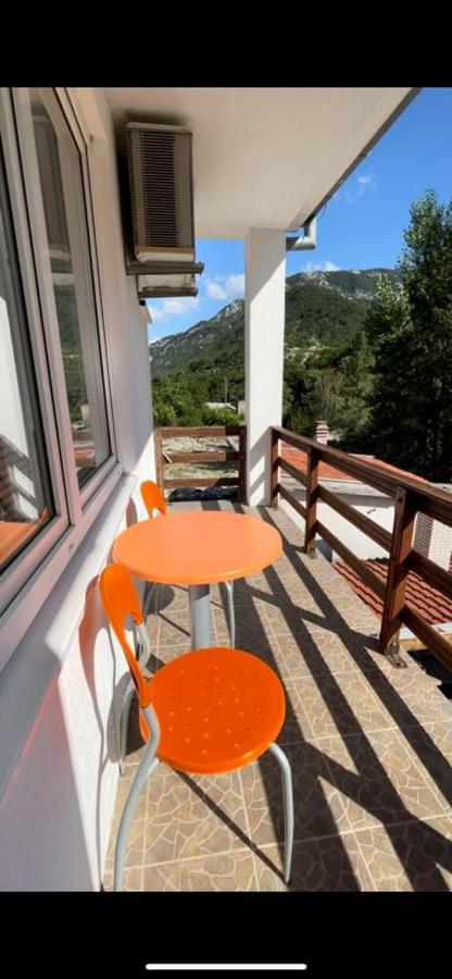 Motel And Restaurant Odusak Dreznjak Eksteriør billede